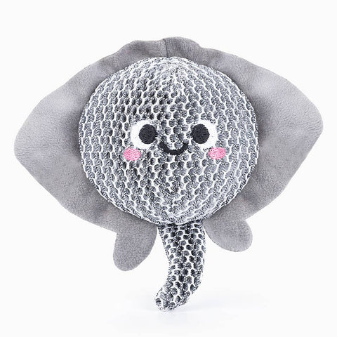 Stingray Floating 2-in-1 Dog Ball Toy